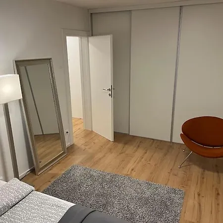 Appartement Spacious Near Train Station *