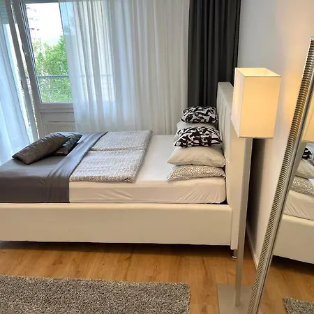 Spacious Near Train Station Ljubljana